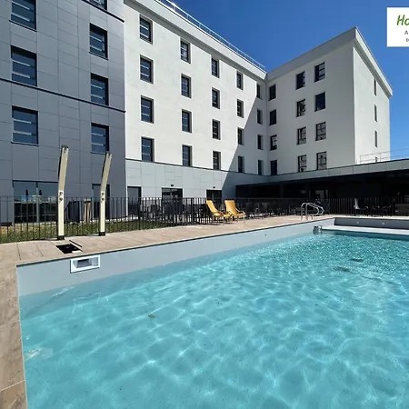 Hotell Dijon Sud - By Ihg Longvic
