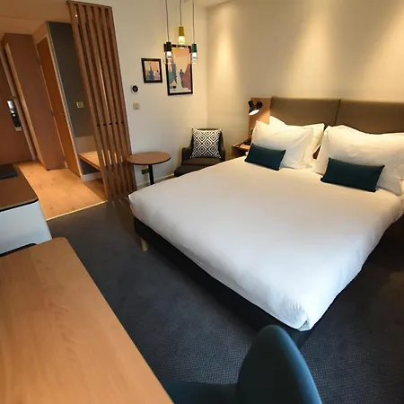 Dijon Sud - By Ihg 4*