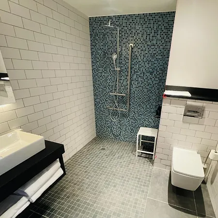 Dijon Sud - By Ihg 4*