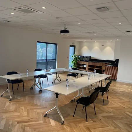 Dijon Sud - By Ihg 4*